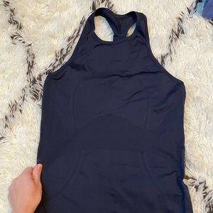 High neck lulu tank
